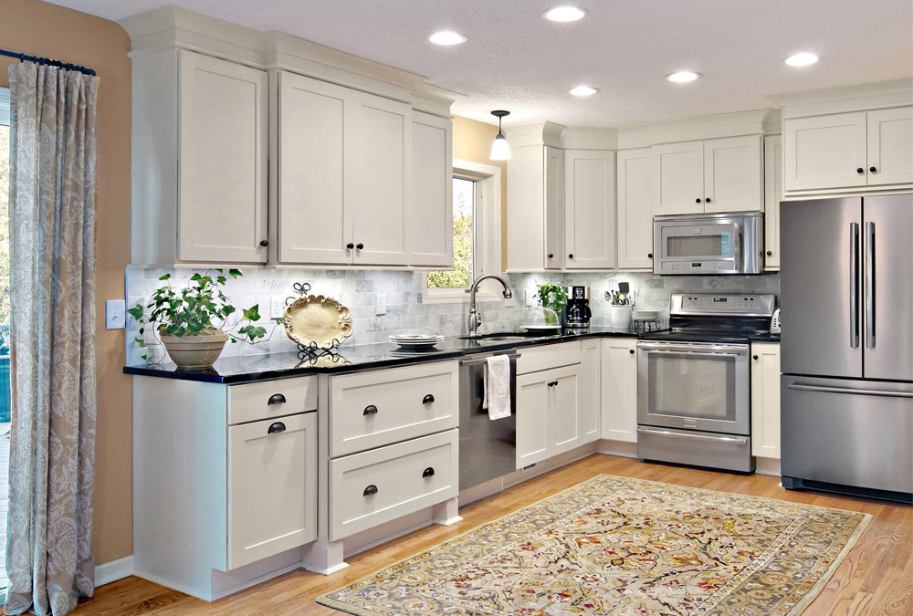 Solid Wood Painted White Shaker Kitchen Cabinets For Sale 1000x675 
